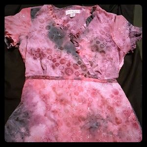 CUTE KOI TYE DYED EYELET SCRUB TOP