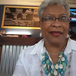 Meet your Posher, Faye