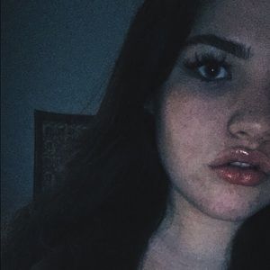 Meet your Posher, Michaela