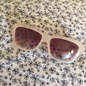 Marc by Marc Jacobs Sunglasses 🕶