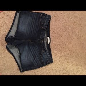 Dark denim short