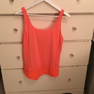 Lululemon mod moves singlet
