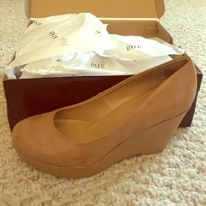 Brand new nude wedges