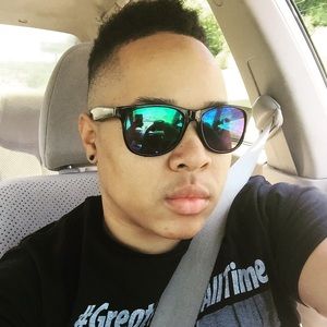 Meet your Posher, Shannon