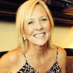 Meet your Posher, Debra