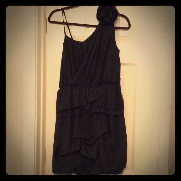 Flattering black dress