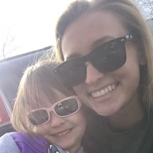 Meet your Posher, Cydney