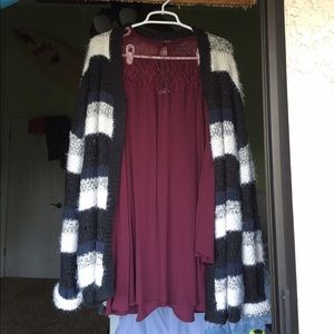 dress-Kendall & Kylie, sweater-House of Harlow