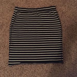 Old Navy pencil skirt