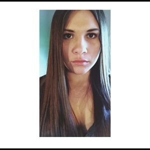 Meet your Posher, Abigail