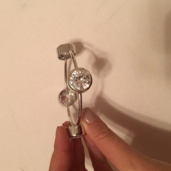 Bangle - Picture 3 of 4