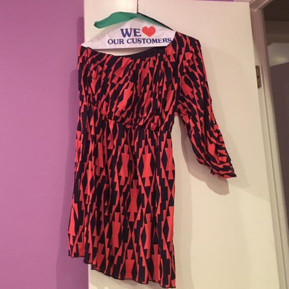 One sleeve dress. Size Small. 100% Polyester.