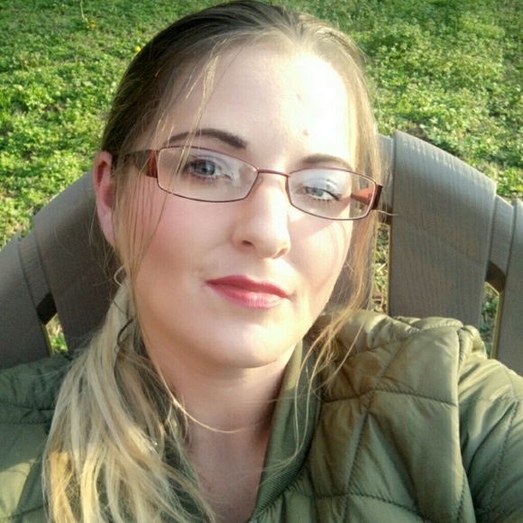 Meet your Posher, Regena - Picture 2 of 16