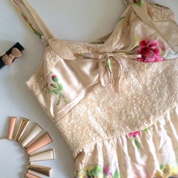 Betsey Johnson Dresses & Skirts - NEW 💕 Betsey Johnson Wedding season dress floral