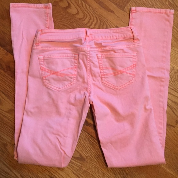 Pink pants! 💗 - Picture 2 of 4