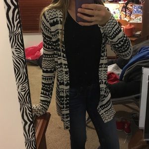 Button up cargidan with black & white print.