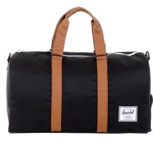 Herschel Ravine black weekender duffle