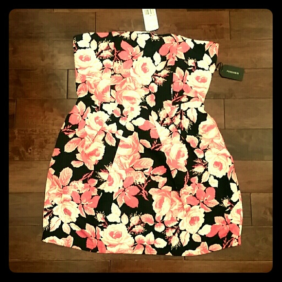 Forever 21 Strapless Floral Print Dress