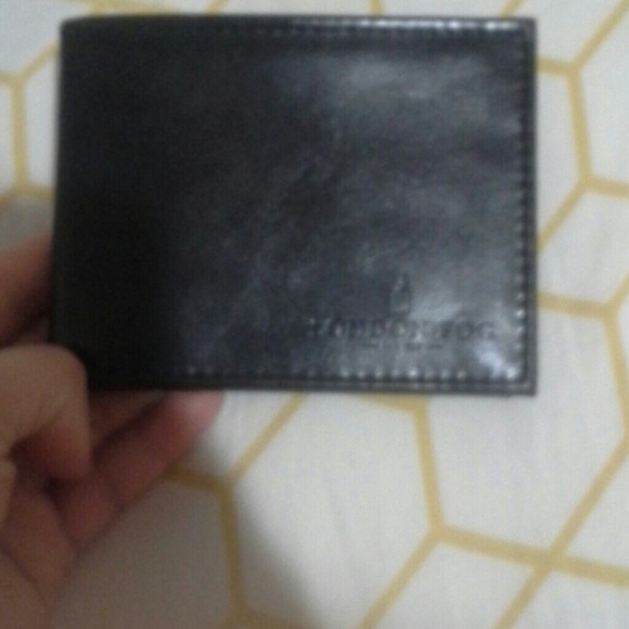 London fog wallet