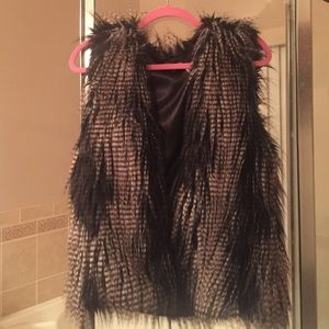 H&M Faux fur vest
