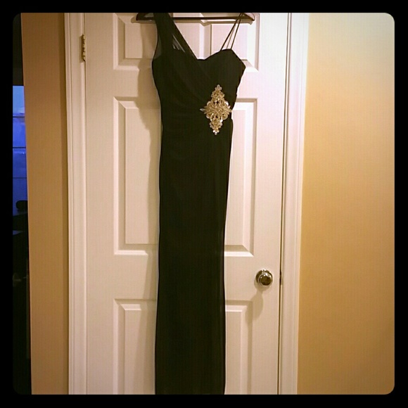 Black dress - Picture 1 of 2