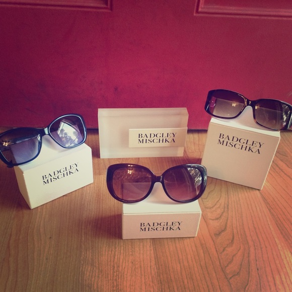 *NEW Badgley Mischka table top display.