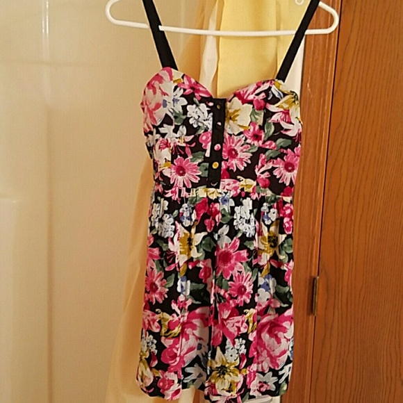 ⬇️price drop through thurs.Forever 21 summer dress