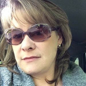 Meet your Posher, Janet