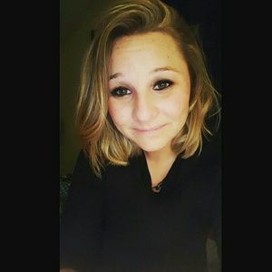 Meet your Posher, Brenna