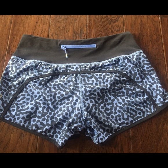 SOLD-Lululemon Run Times shorts, size 4. - Picture 3 of 4