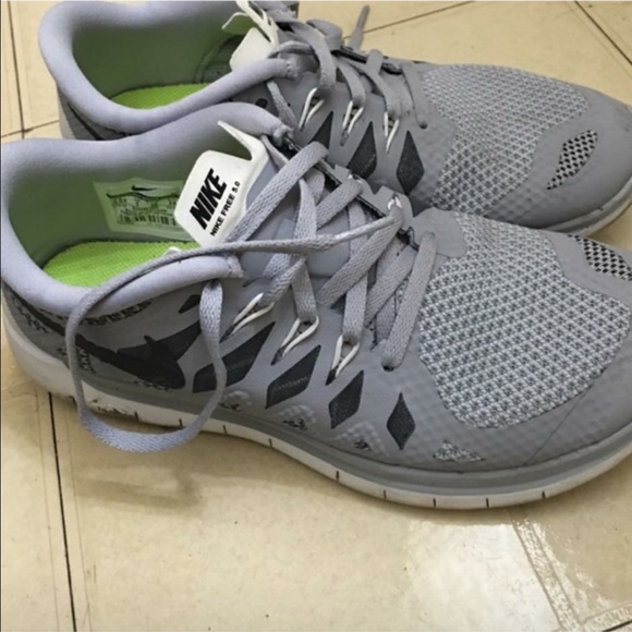 Grey Nike frees