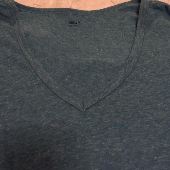 Blue v neck! Super soft. - Picture 2 of 2