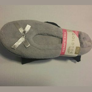 Gold Toe 3 Pair Socks Plus Bonus Slippers