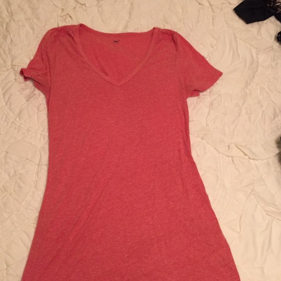 Super soft v neck! Salmon color - Picture 1 of 3