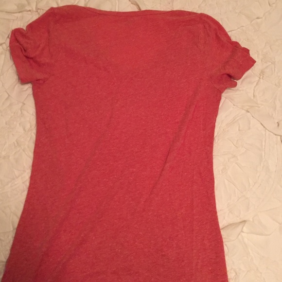 Super soft v neck! Salmon color - Picture 2 of 3