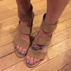 Light Brown zip up back ankle sandals