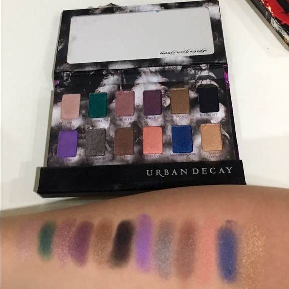 Urban Decay Shadowbox eyeshadow pallette - Picture 1 of 3