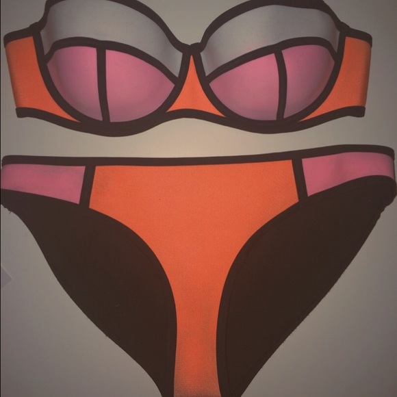AUTHENTIC triangl bathing suit