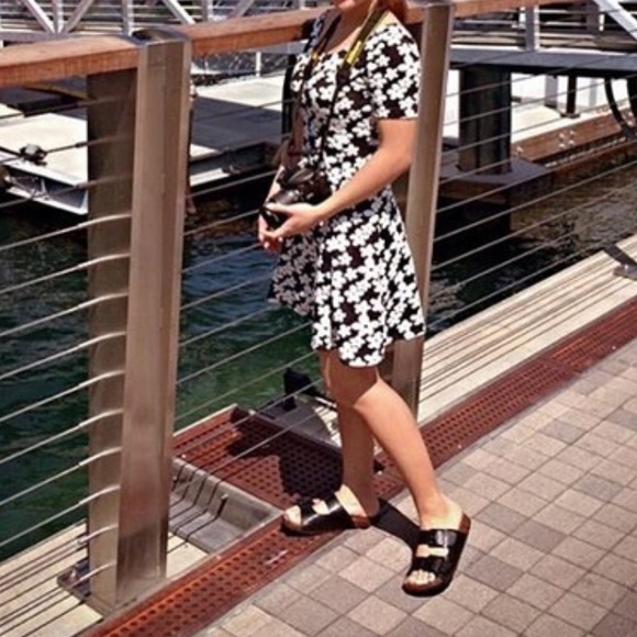 H&M Dresses & Skirts - H&M floral dress. Perfect for summer!