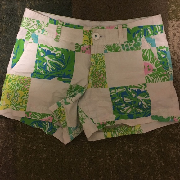 Lilly Pulitzer Shorts - Picture 1 of 3