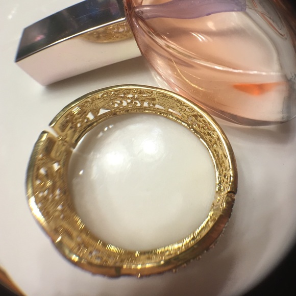 SMASHING! In a statement bracelet! - Picture 2 of 4