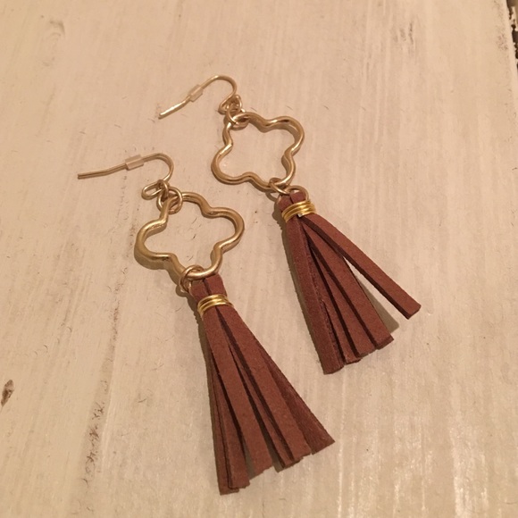 Gold Tassel Earrings - Picture 1 of 1