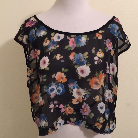 LF Tops - LF Millau Crop Floral Cage Top, size small NWOT
