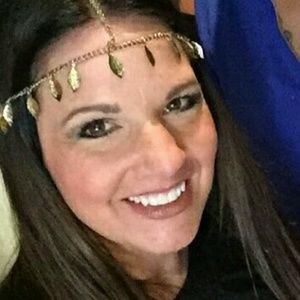 Meet your Posher, Diane