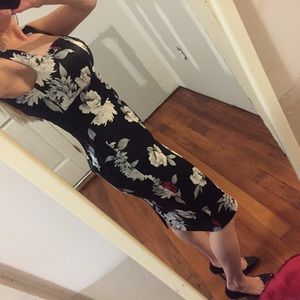 White House Black Market black flower dress size 0
