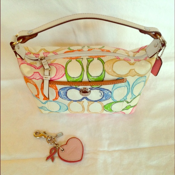 💰Price Drop💰COACH bag + Pink Ribbon keychain