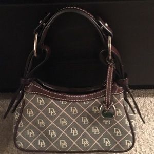 Dooney bourke bag