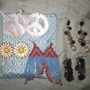 HIPPEE EARRINGS**SET OF 5****