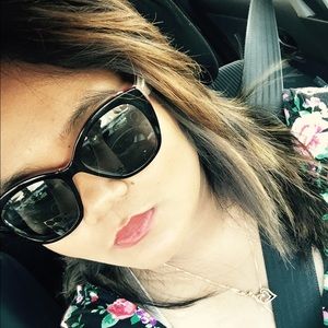 Meet your Posher, Joyce