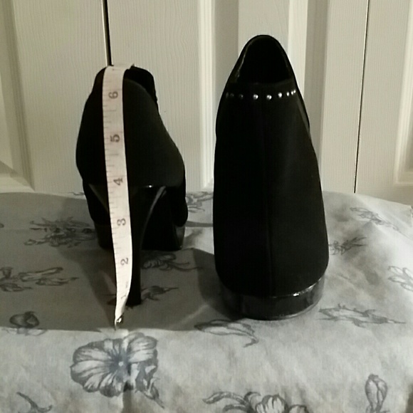 Kenneth Cole booties - Picture 2 of 4